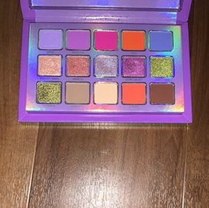The Escape Pod palette by Kaleidos